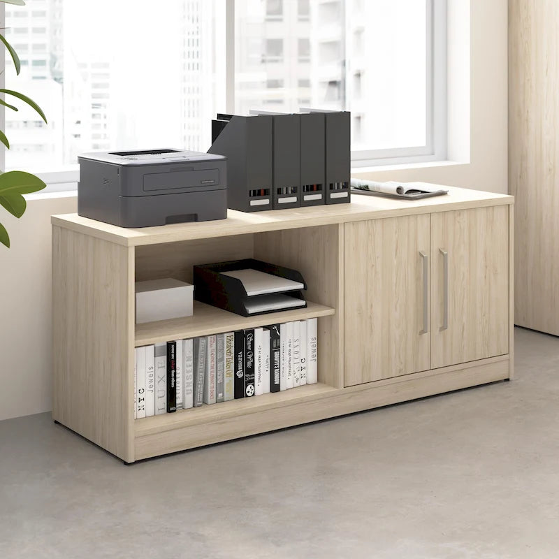 Meuble de rangement bas avec portes et étagères réglables, Idéal pour bureau ou salon moderne