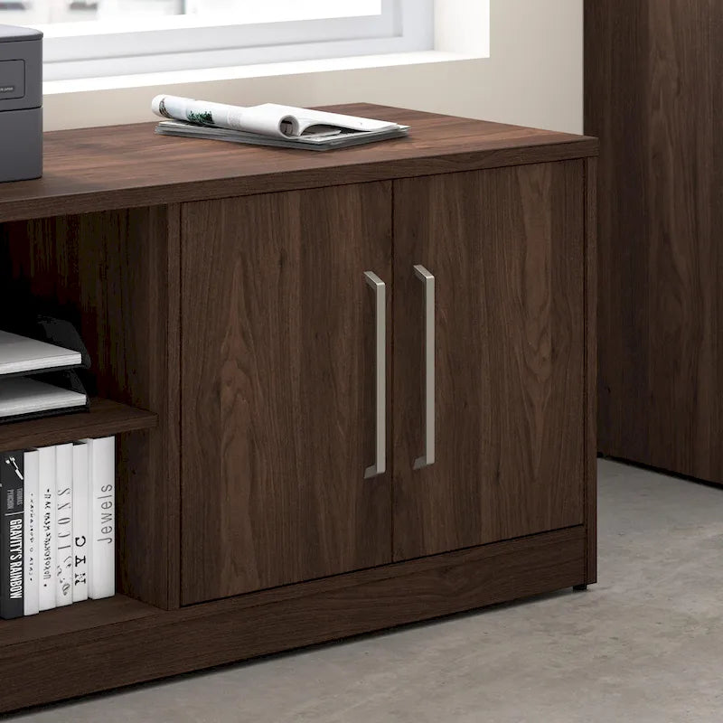 Meuble de rangement bas avec portes et étagères réglables, Idéal pour bureau ou salon moderne