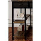 Bureau d'ordinateur moderne avec 7 tiroirs et station d'alimentation intégrée pour les jeux, les études ou l'aménagement d'un bureau à domicile.
