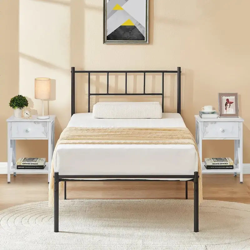 Ensemble de lit 3 pièces avec tête de lit en bois et 2 tables de chevet assorties, style moderne